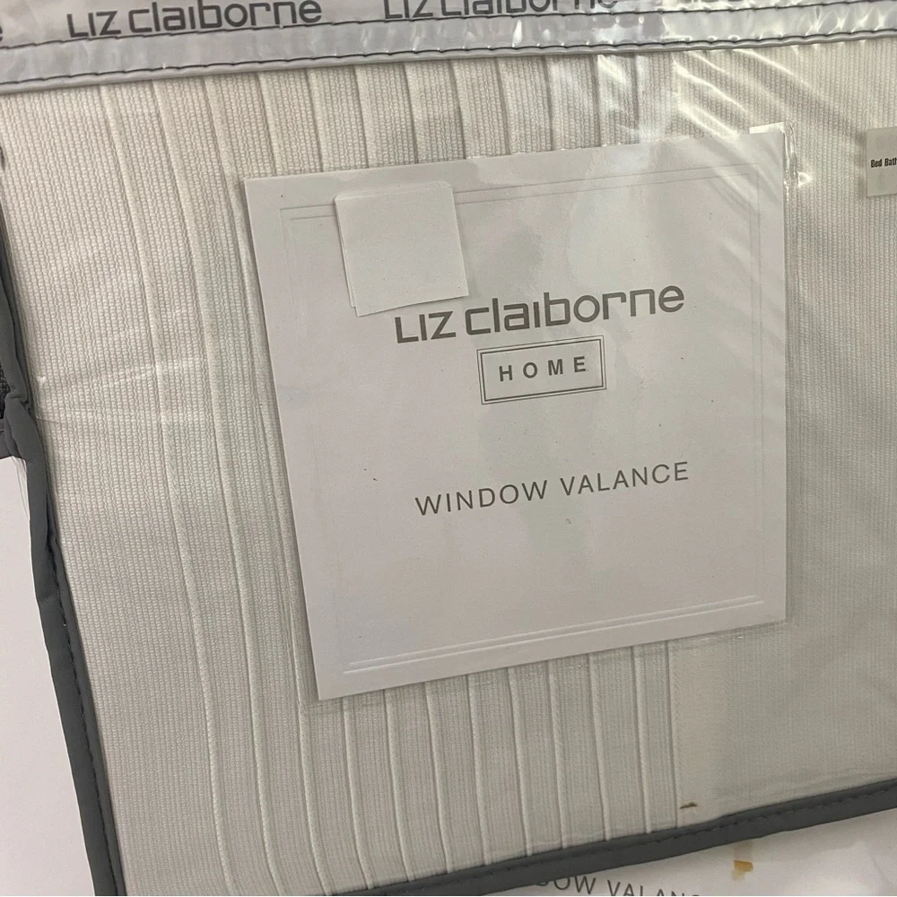 2x Liz Claiborne Home Variety Window Valance Pintucked & Pieced 18x72